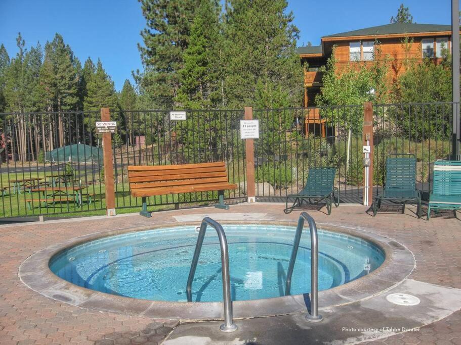 3Br Tahoe Donner Cabin With Hoa Perks Like Pools Hot-Tub Minutes To Trails Lake Golf Truckee Exterior photo
